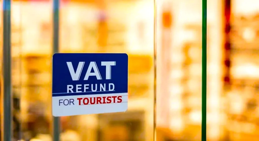 Возврат налога - приятный бонус для туристов, решивших совместить отдых и шопинг
