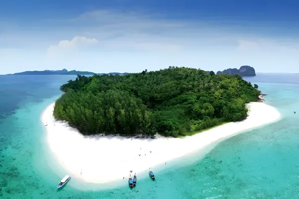 Пхукет или Бали, куда поехать отдохнуть в 2026 году